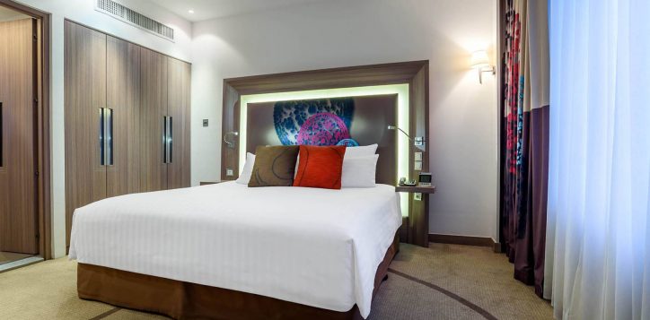 guest-rooms-1-bed-suite-11-2