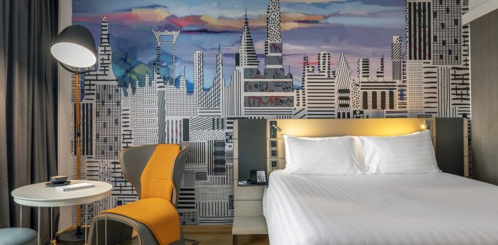 deluxe-corner-room-2