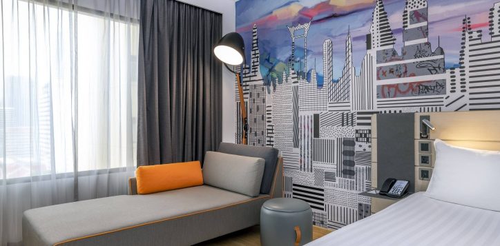 deluxe-room-sofa-2