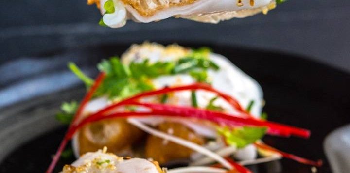 steamed-rice-noodle-with-chicken-in-chinese-dough-2-2