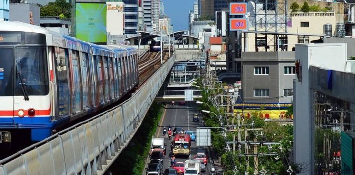 hotel-in-bangkok-with-skytrain-access