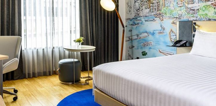 deluxe-room-1800x450-2-2