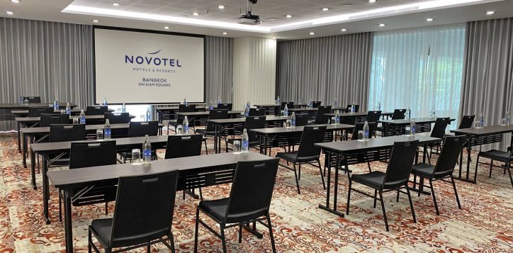 alpha-meeting-room-01-2