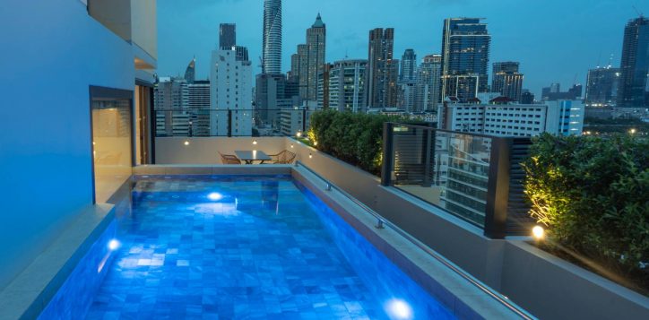 paul-dubrule-suite-night-pool-2