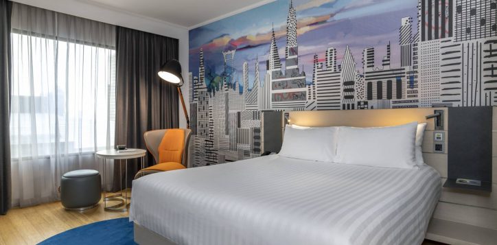 deluxe-room-queen-3-2
