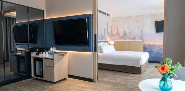 one-bedroom-junior-suite-stylish-2-2