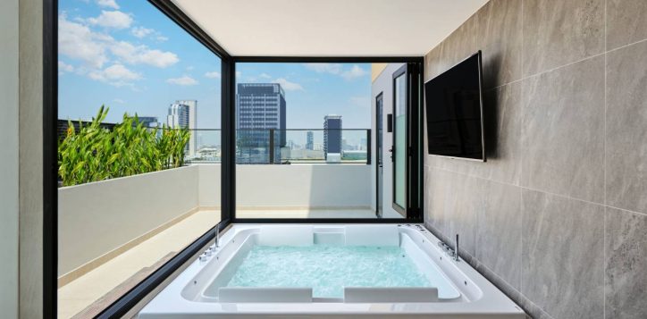 jacuzzi-2