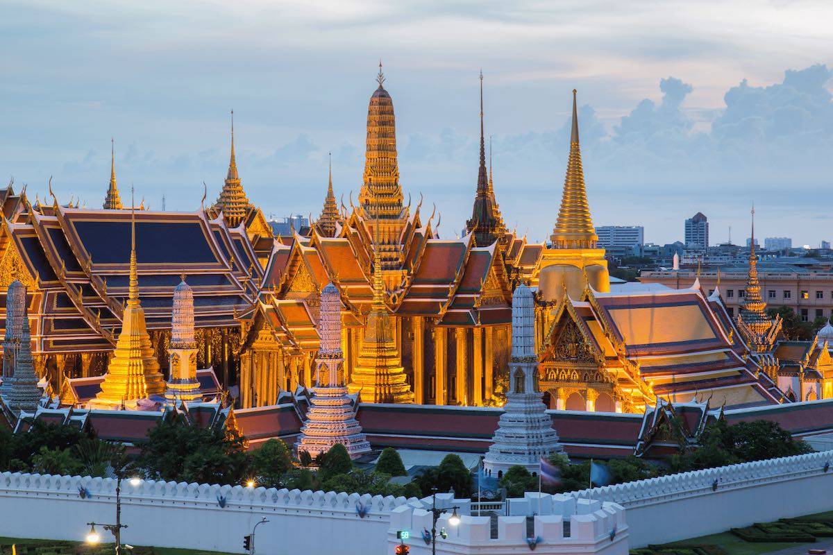 วัดพระแก้ว พระบรมมหาราชวัง การแต่งตัว วิธีการเดินทาง ปี 2568